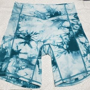 Balance athletica Oasis marine biker shorts